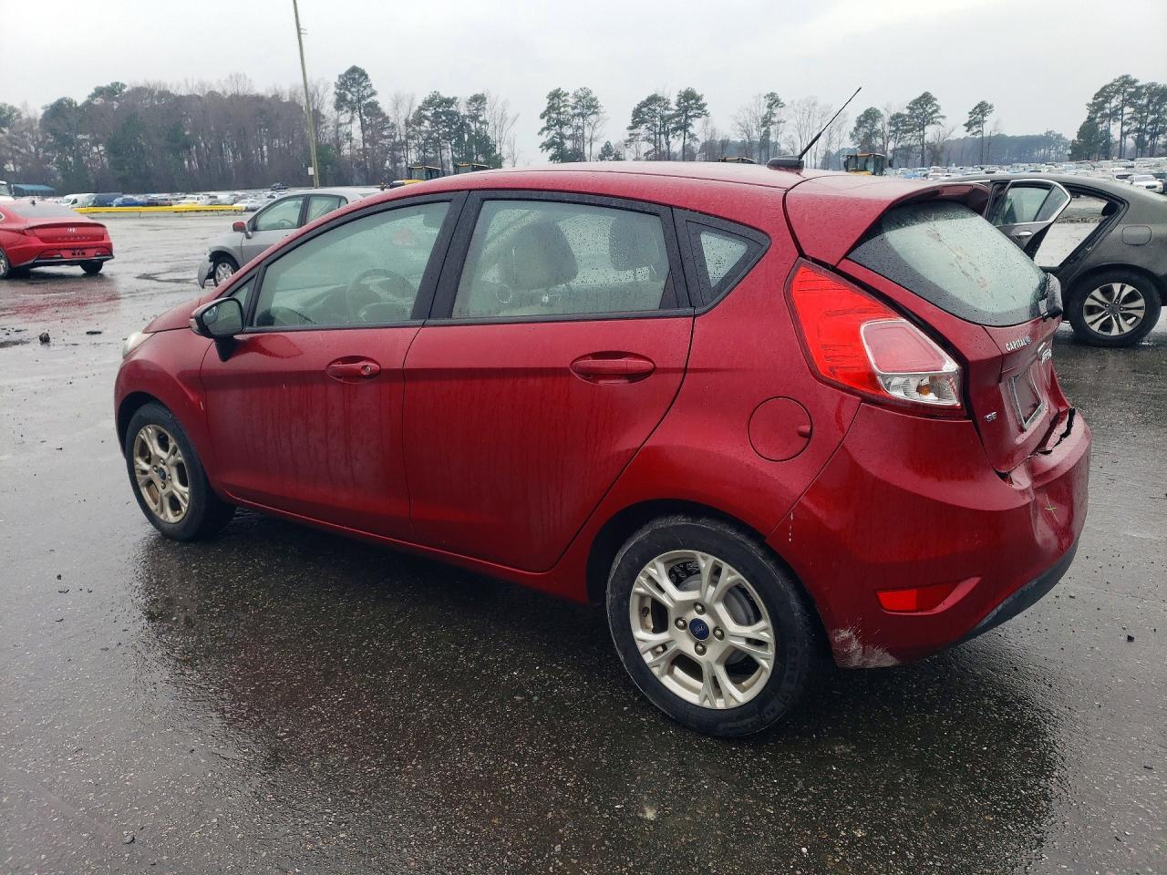 2016 FORD Fiesta