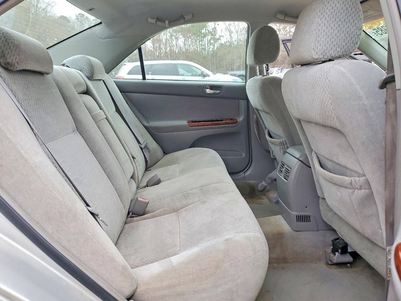 2004 TOYOTA CAMRY