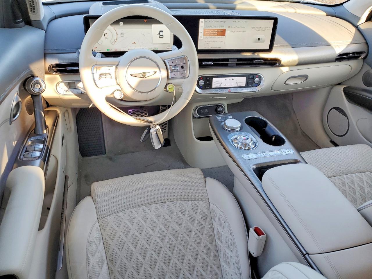 2024 GENESIS GV60