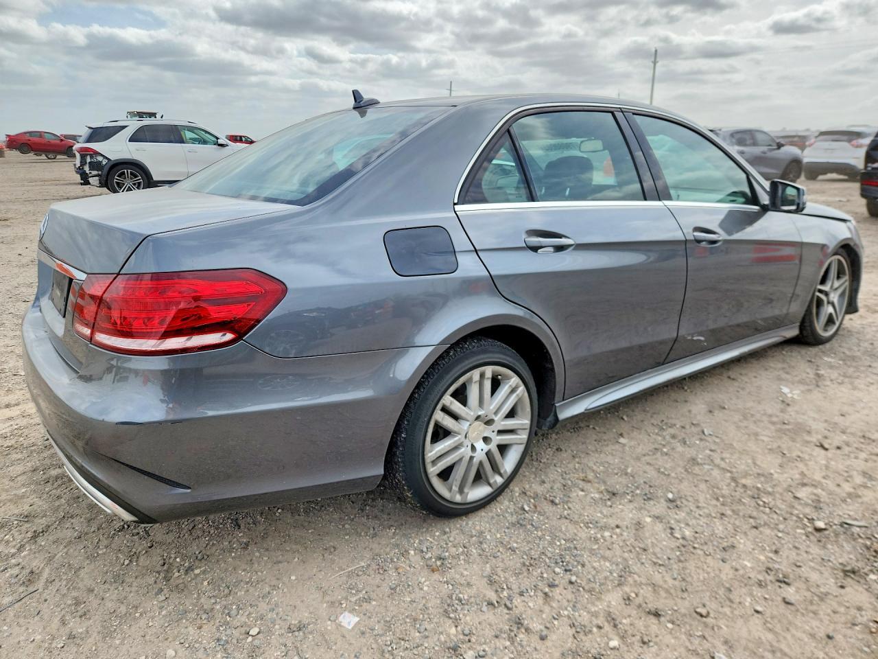 2016 MERCEDES-BENZ E-Class