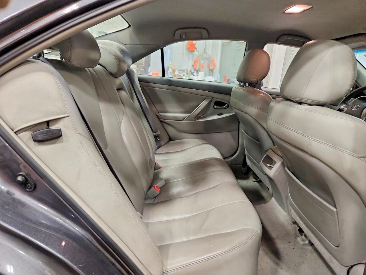 2010 TOYOTA CAMRY
