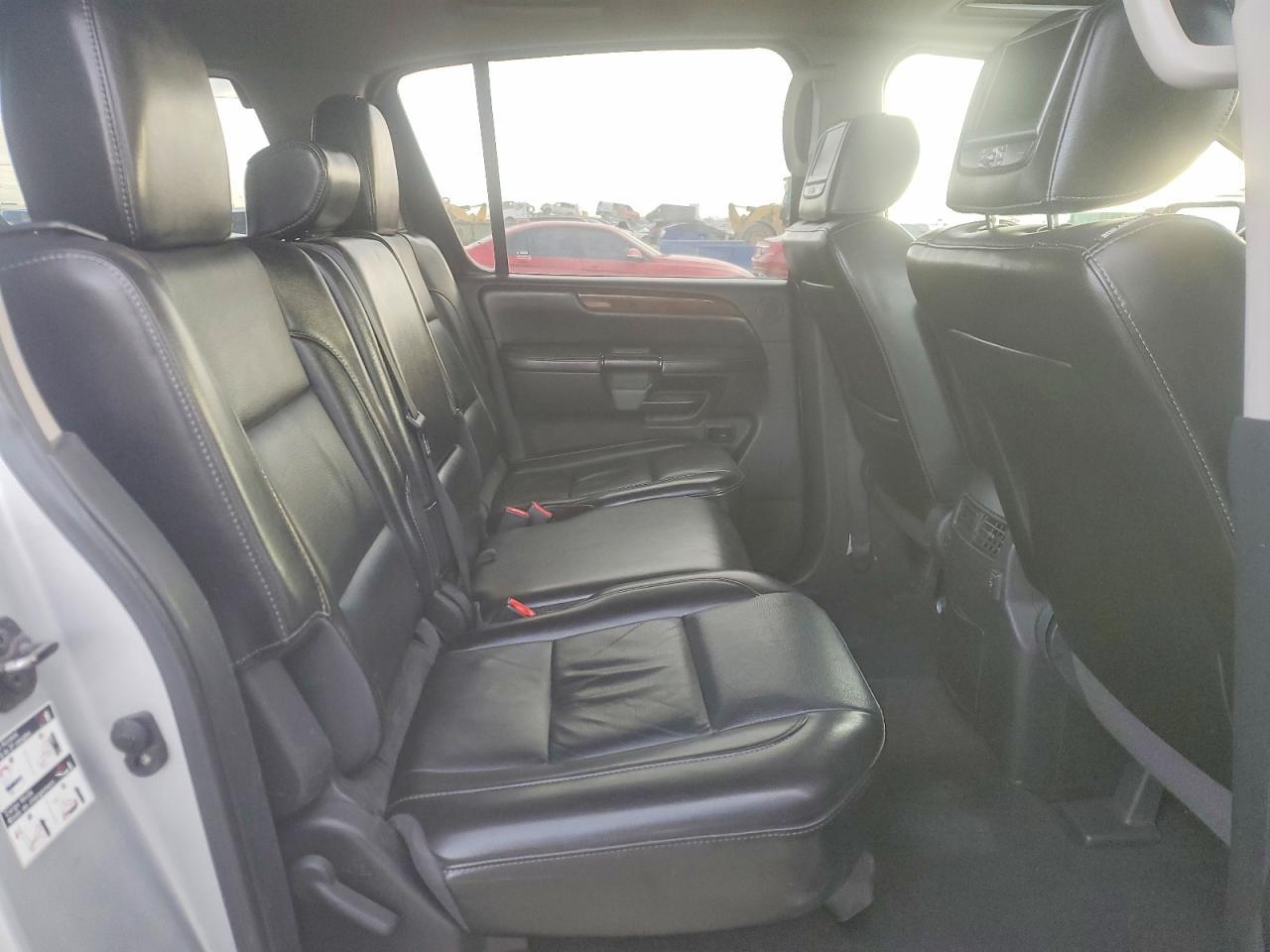 2013 NISSAN Armada