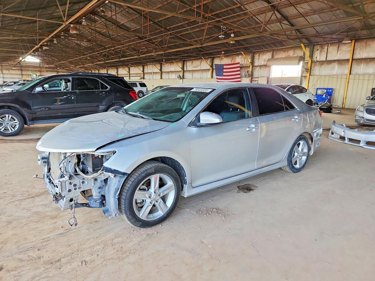 2014 TOYOTA CAMRY