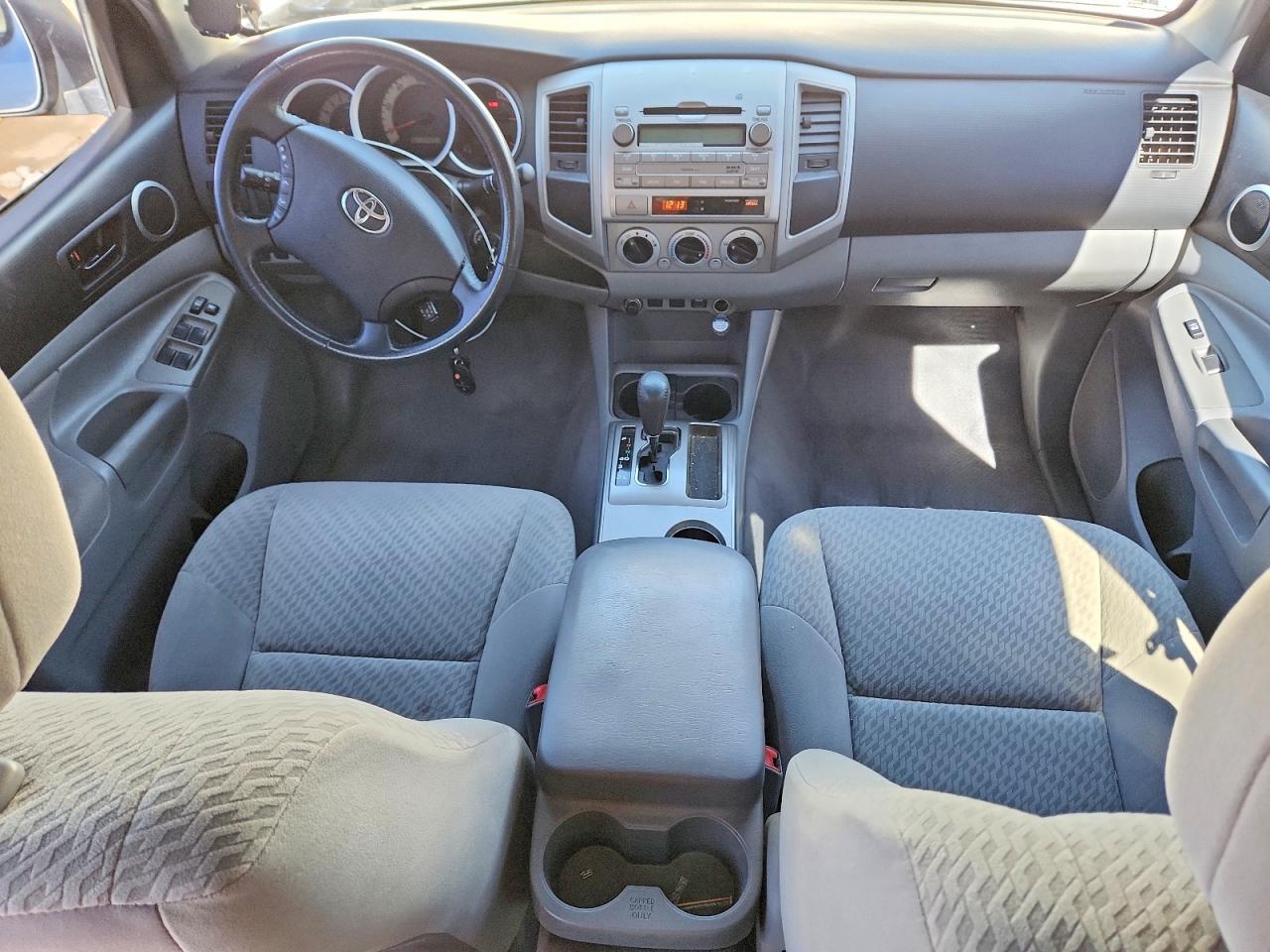 2011 TOYOTA TACOMA