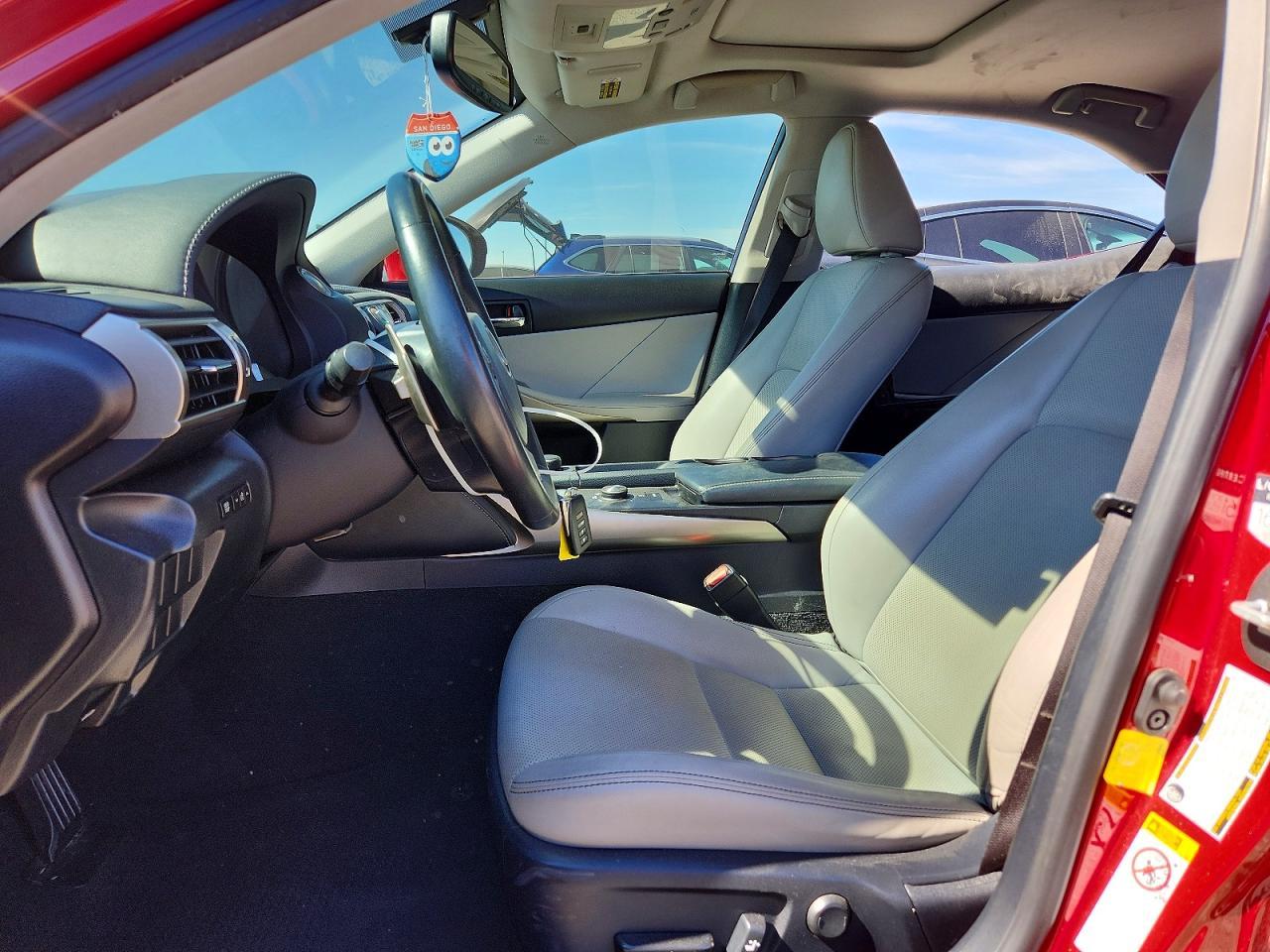 2015 LEXUS IS 250