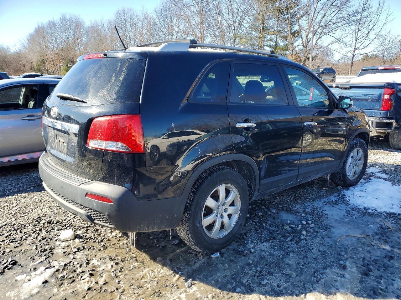 2011 KIA SORENTO