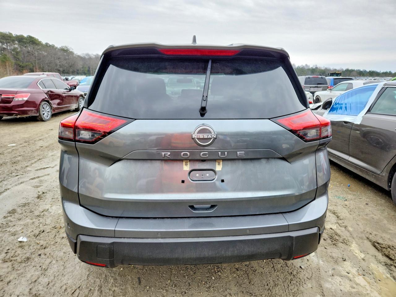 2025 NISSAN ROGUE