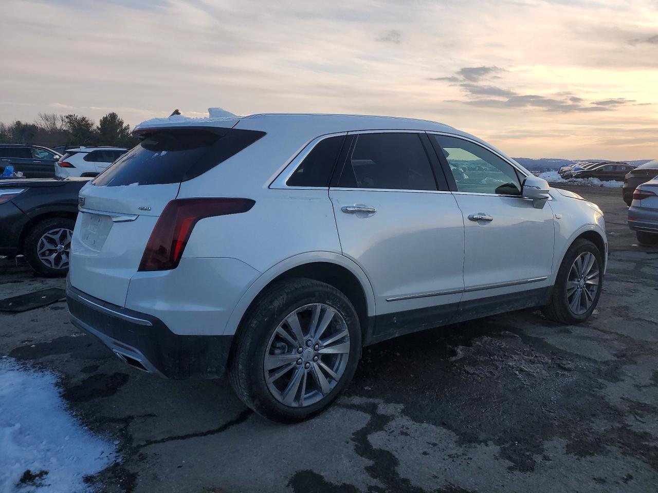 2024 CADILLAC XT5