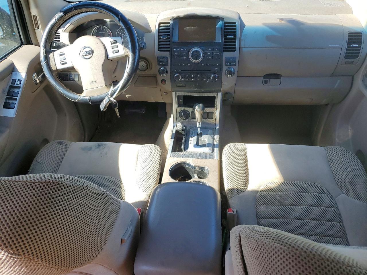 2010 NISSAN PATHFINDER