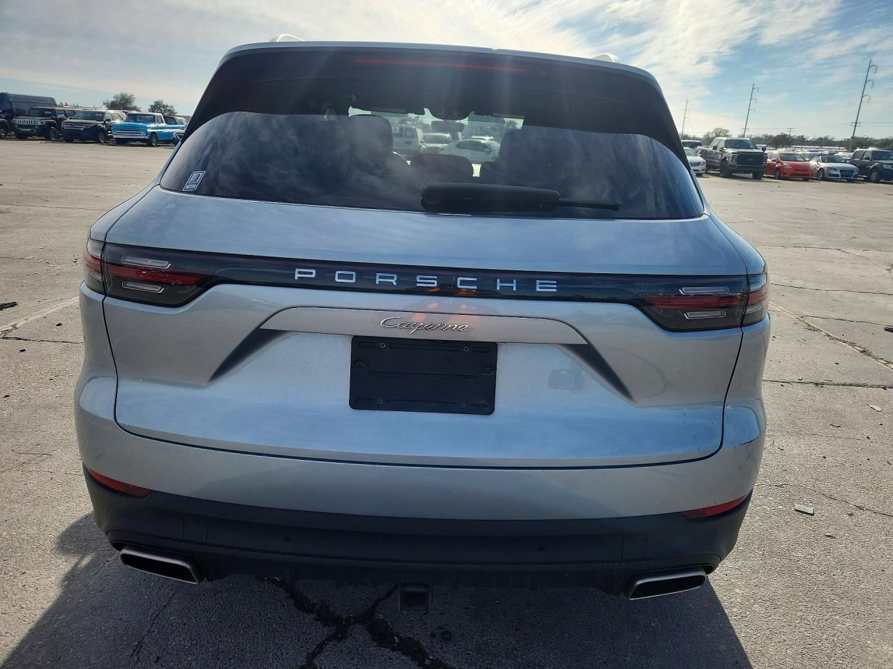 2021 PORSCHE CAYENNE