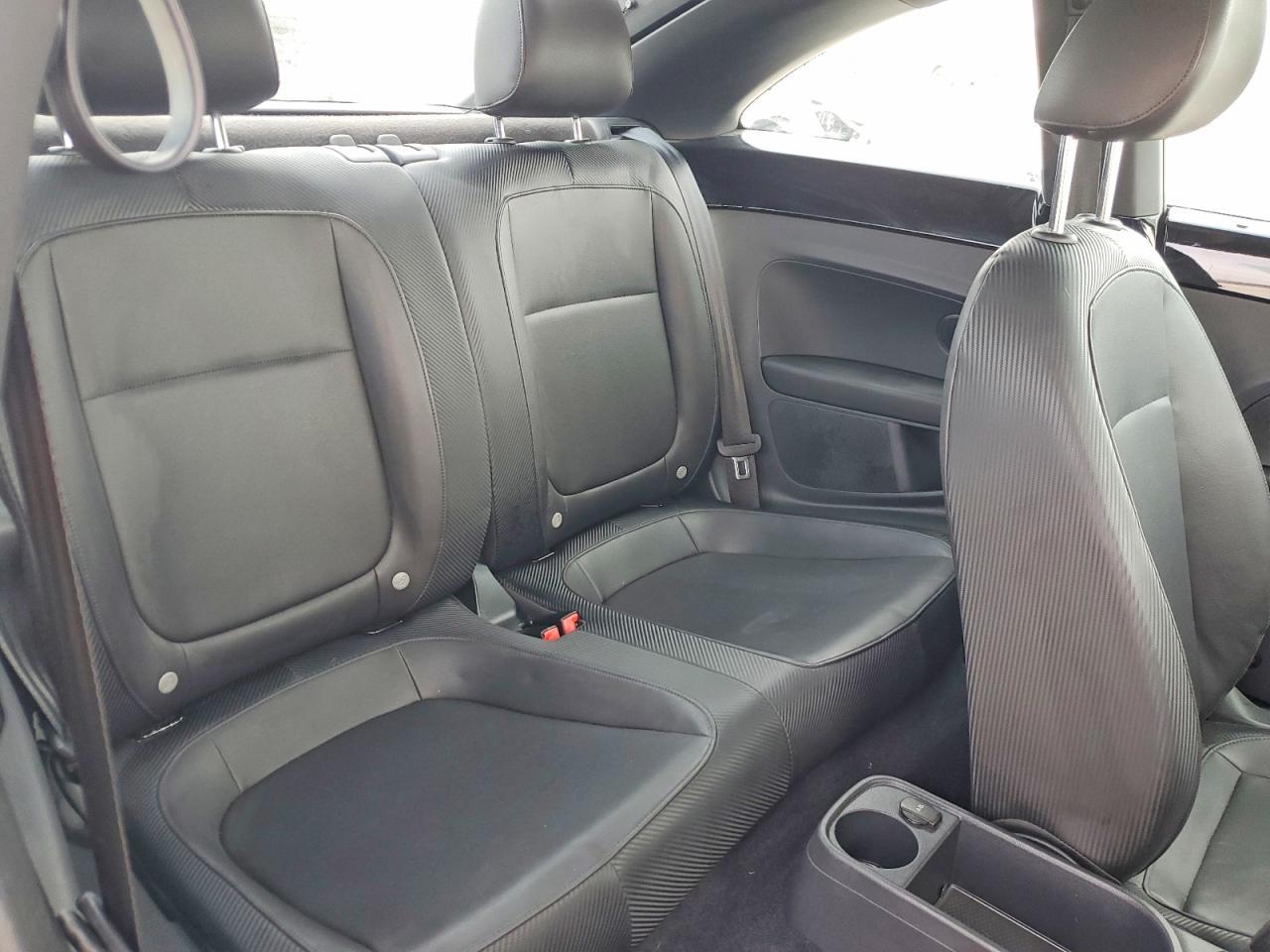 2013 VOLKSWAGEN Beetle