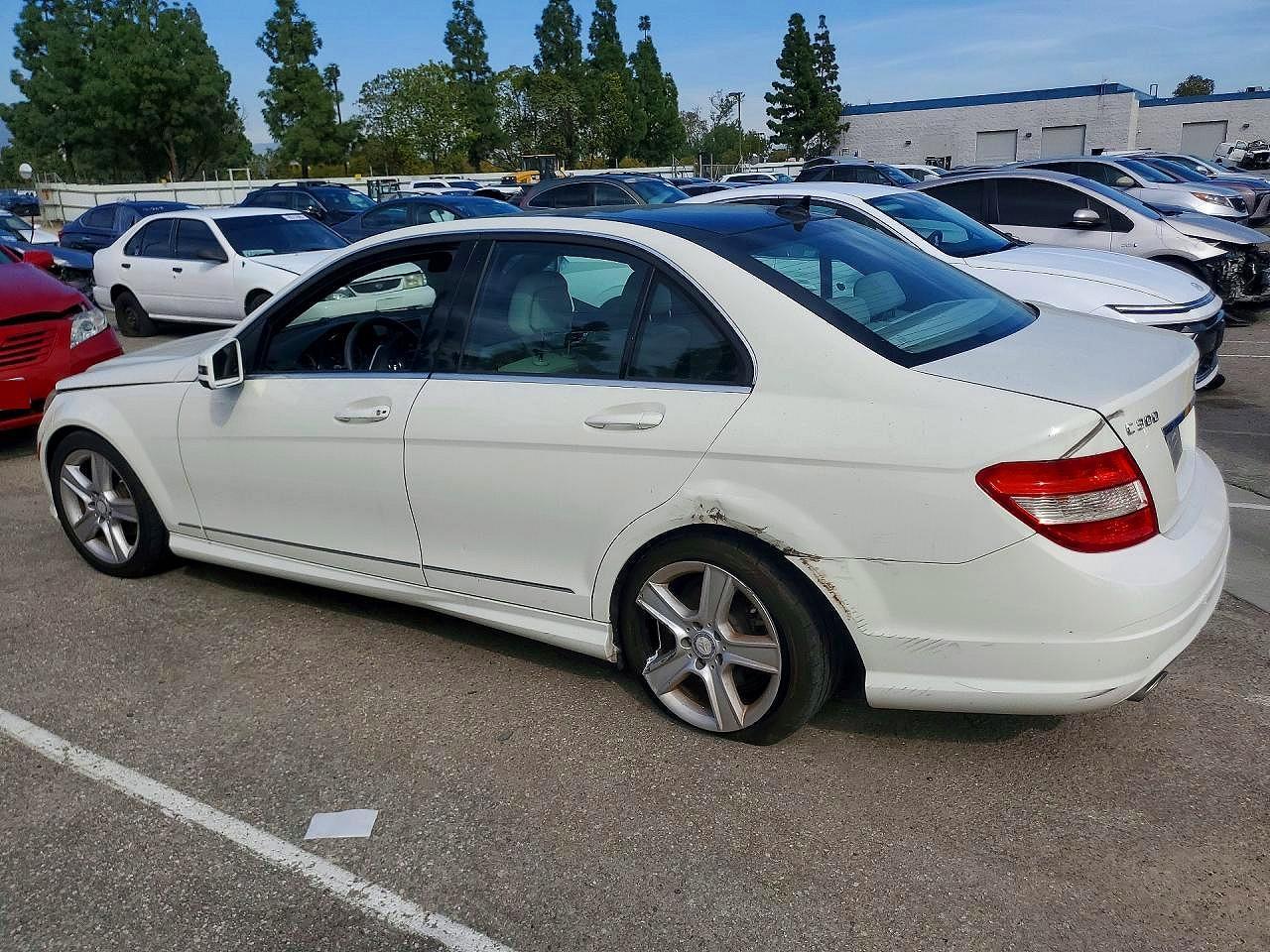 2011 MERCEDES-BENZ C-CLASS