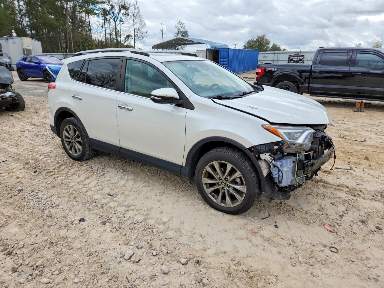2017 TOYOTA RAV4