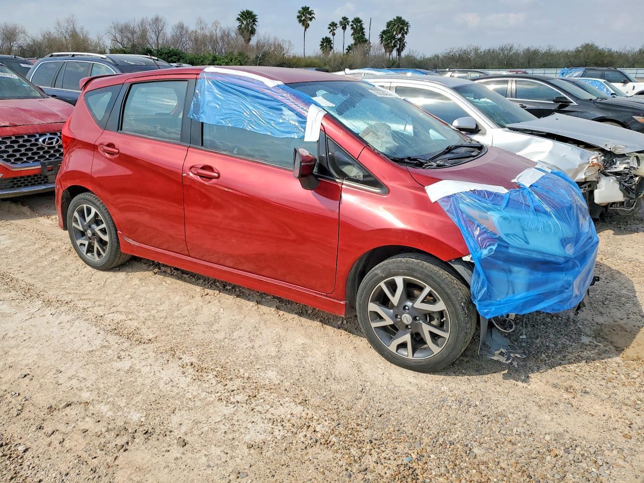 2015 NISSAN Versa Note