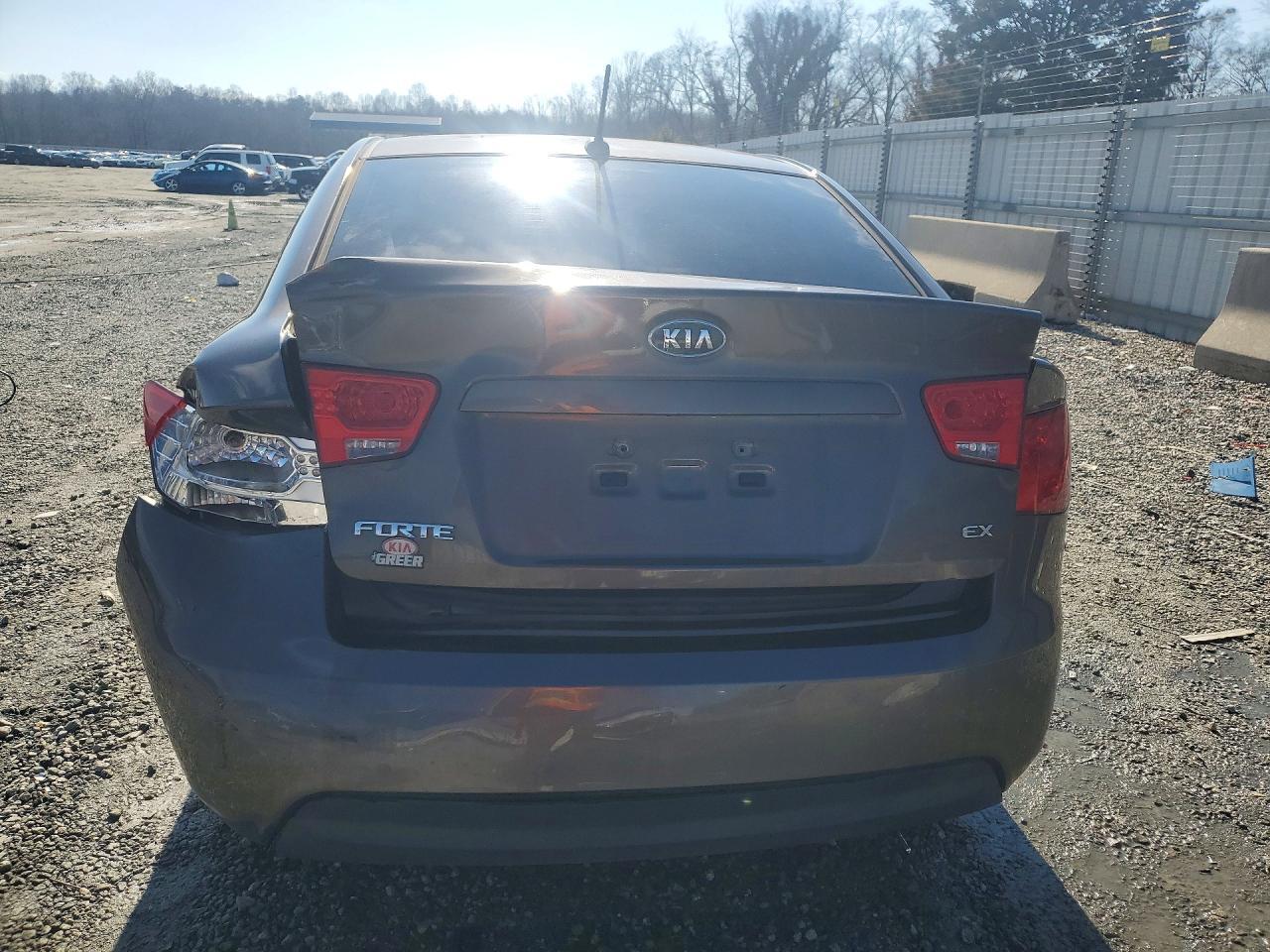 2013 KIA FORTE