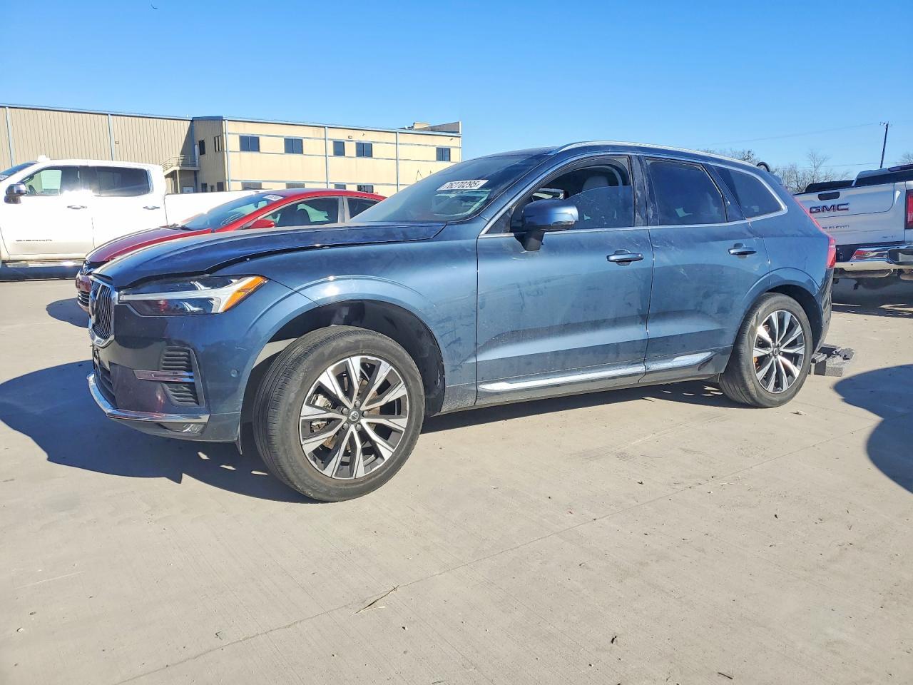 2023 VOLVO XC60