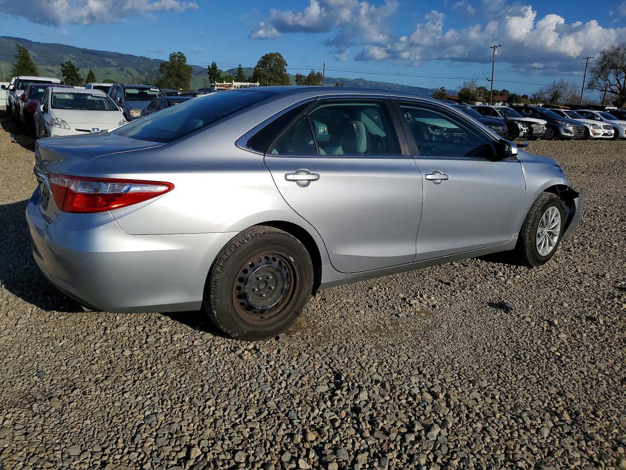 2015 TOYOTA CAMRY