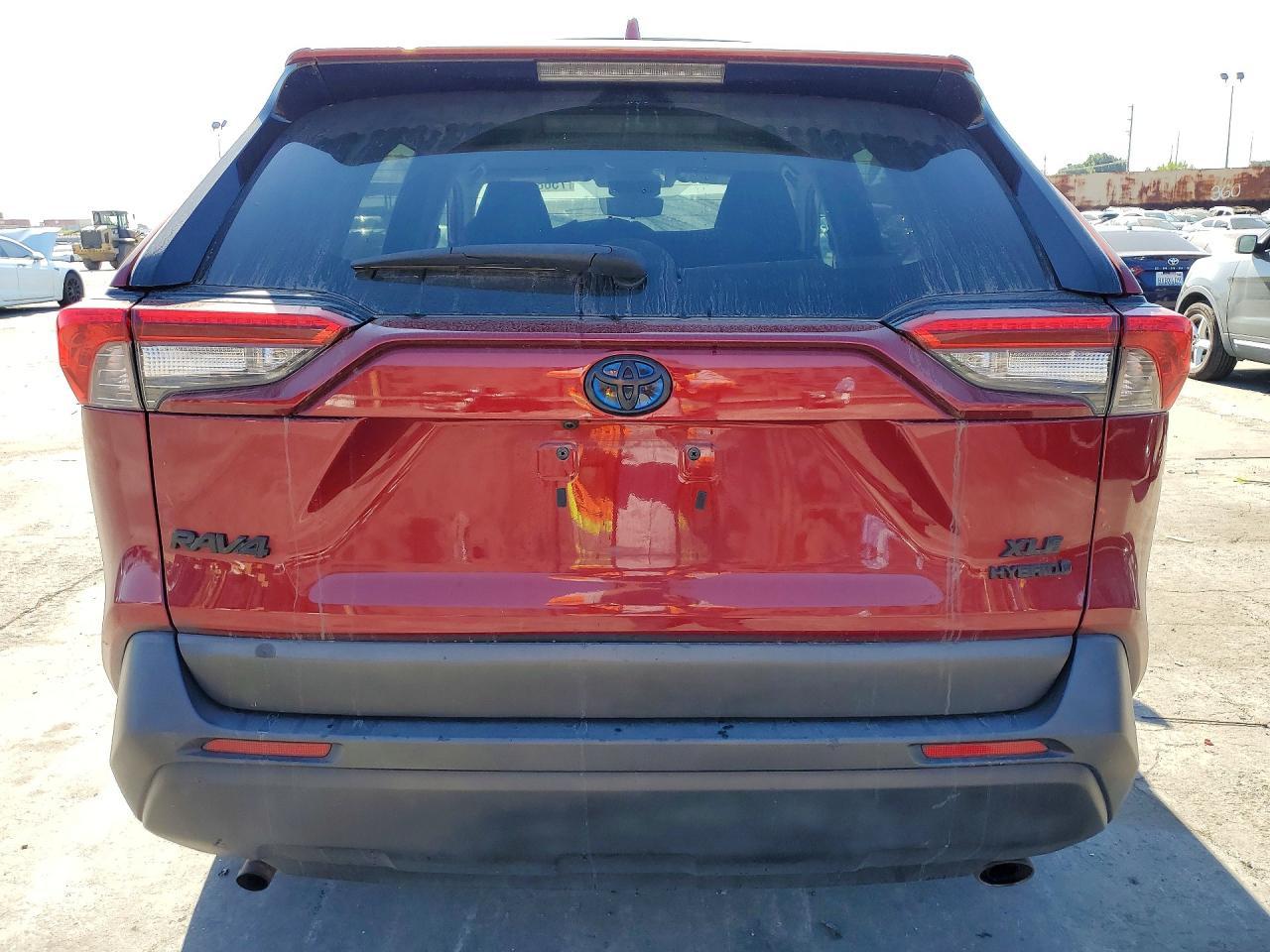 2021 TOYOTA RAV4