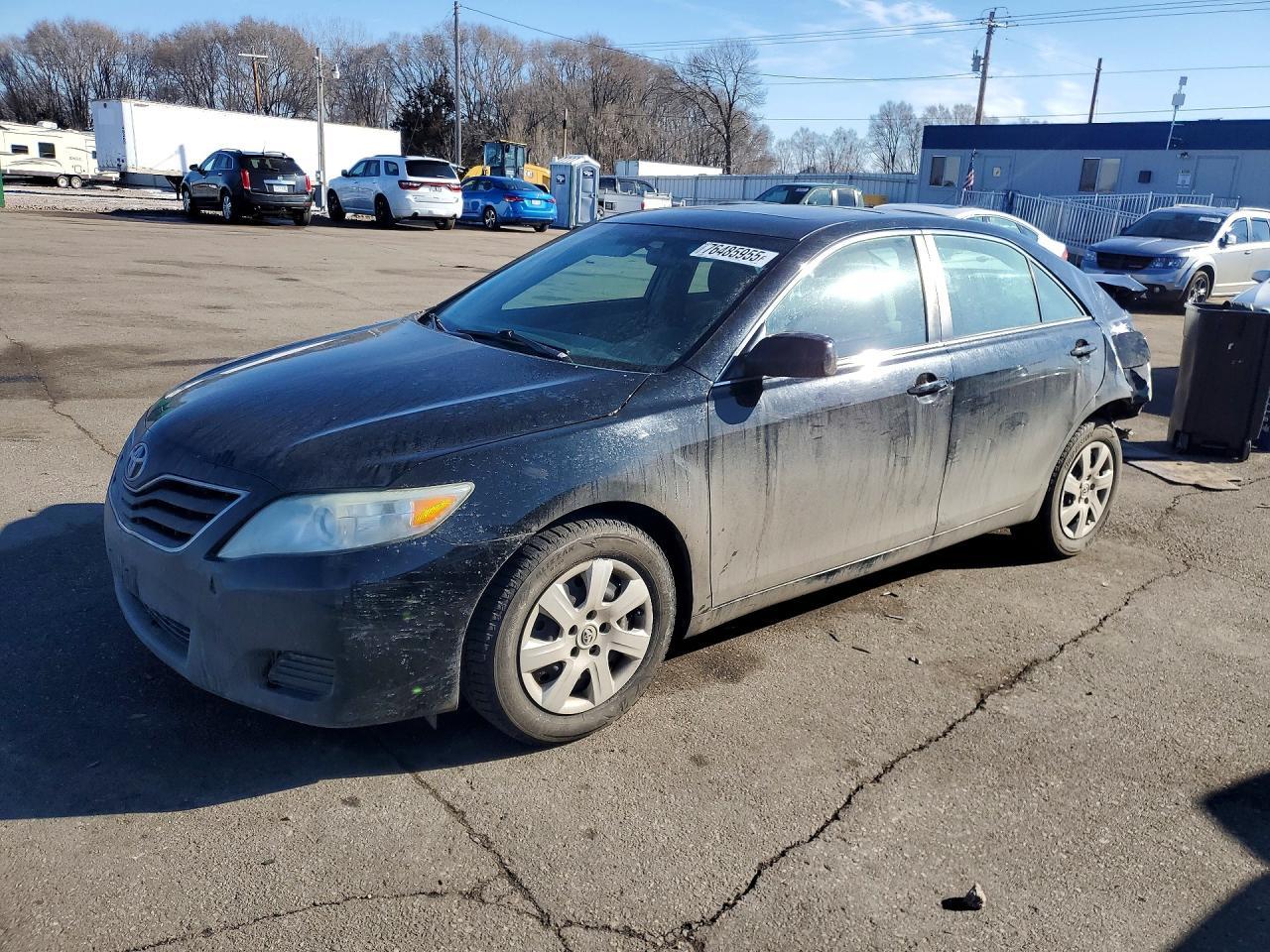 2011 TOYOTA CAMRY