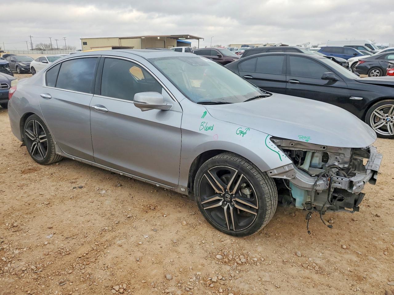 2017 HONDA ACCORD
