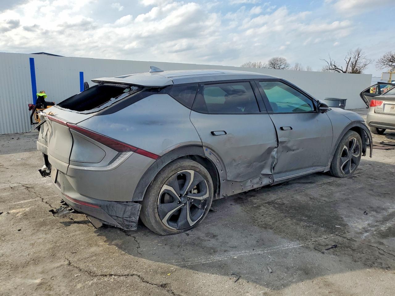 2022 KIA EV6
