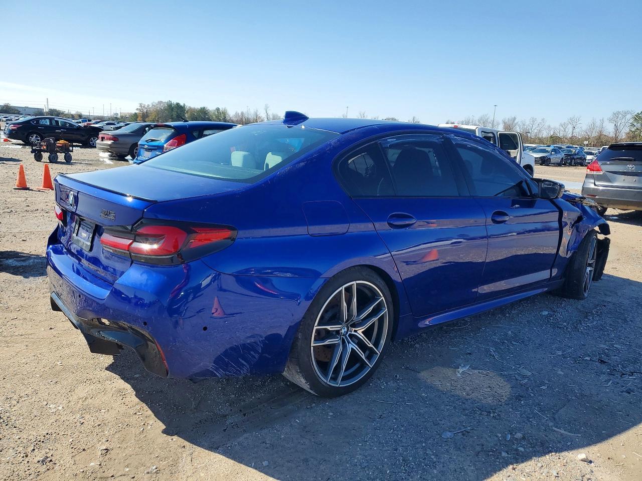 2022 BMW M5