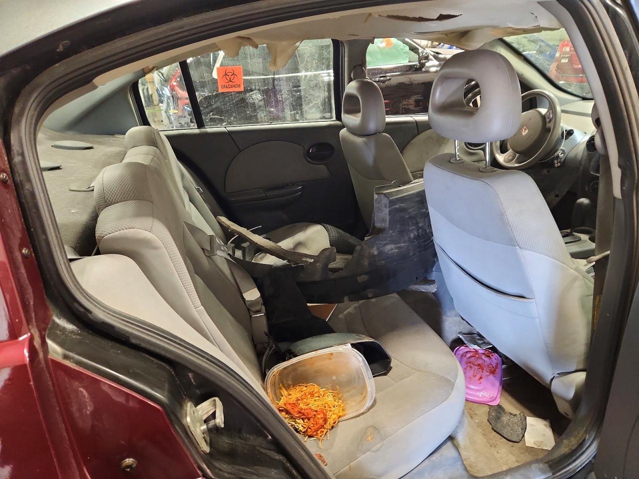 2003 SATURN Ion