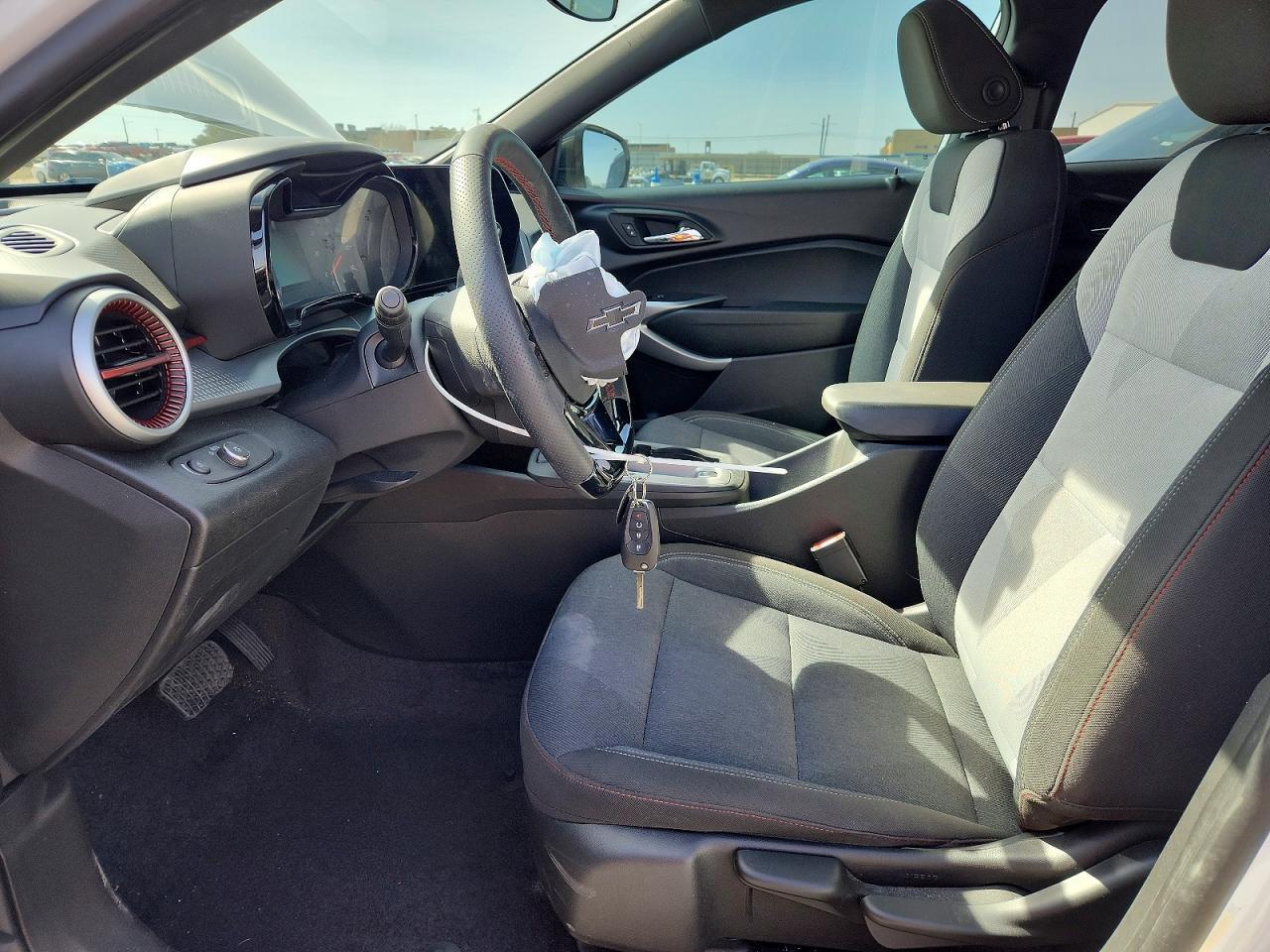 2025 CHEVROLET TRAX