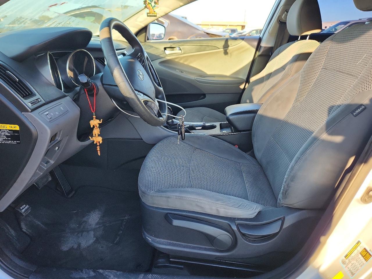2013 HYUNDAI SONATA