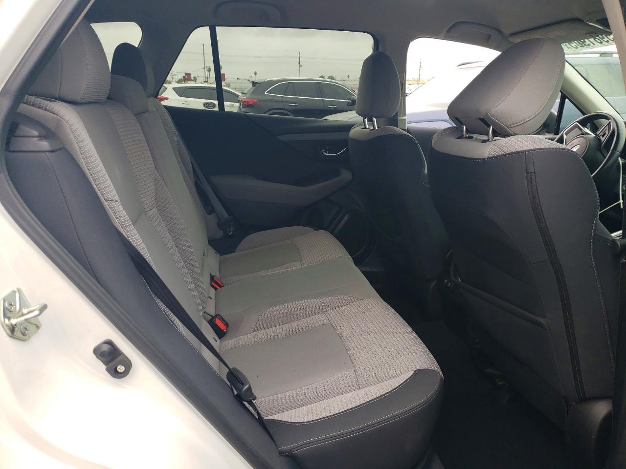 2020 SUBARU Outback