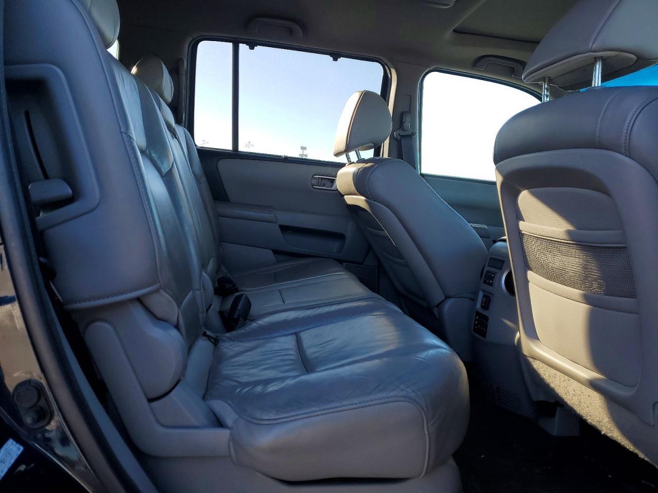 2011 HONDA PILOT