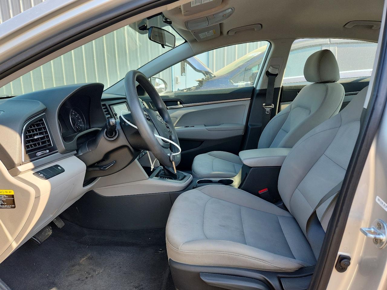 2017 HYUNDAI ELANTRA