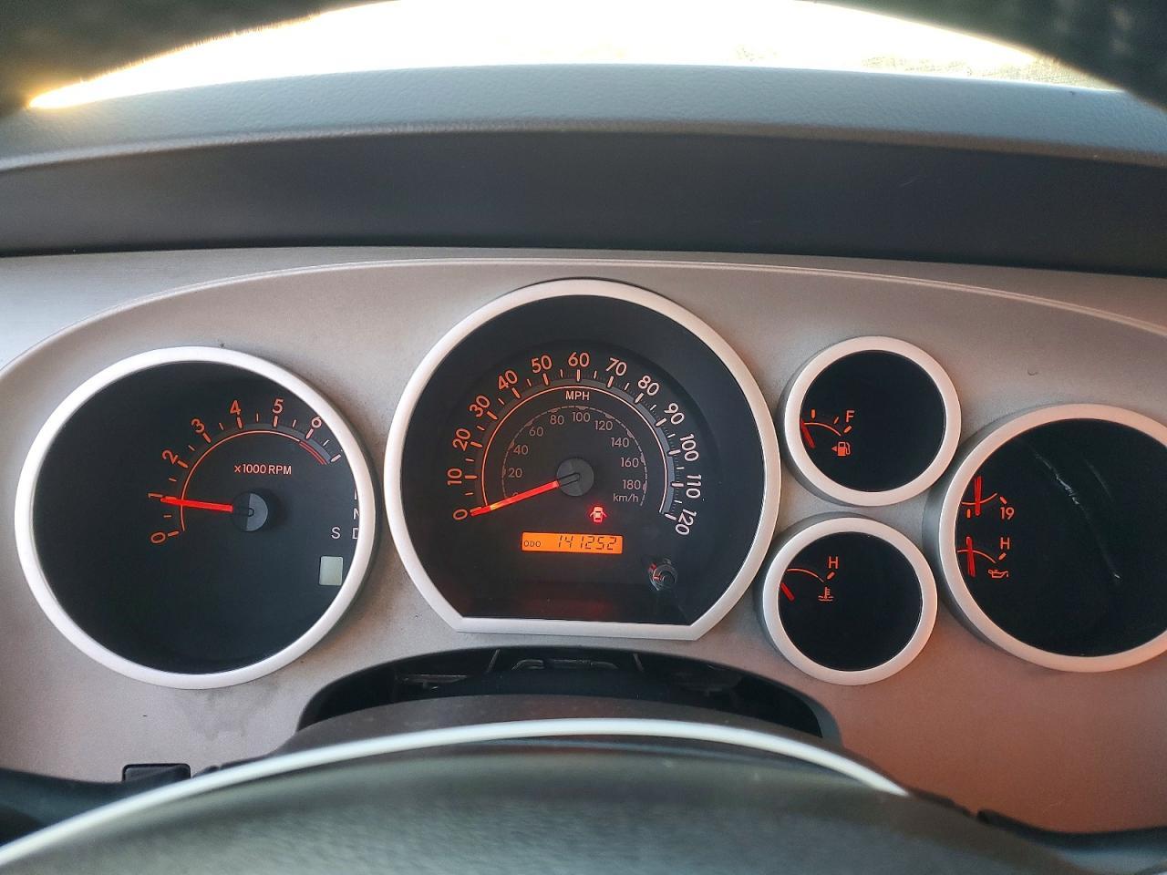 2009 TOYOTA Sequoia