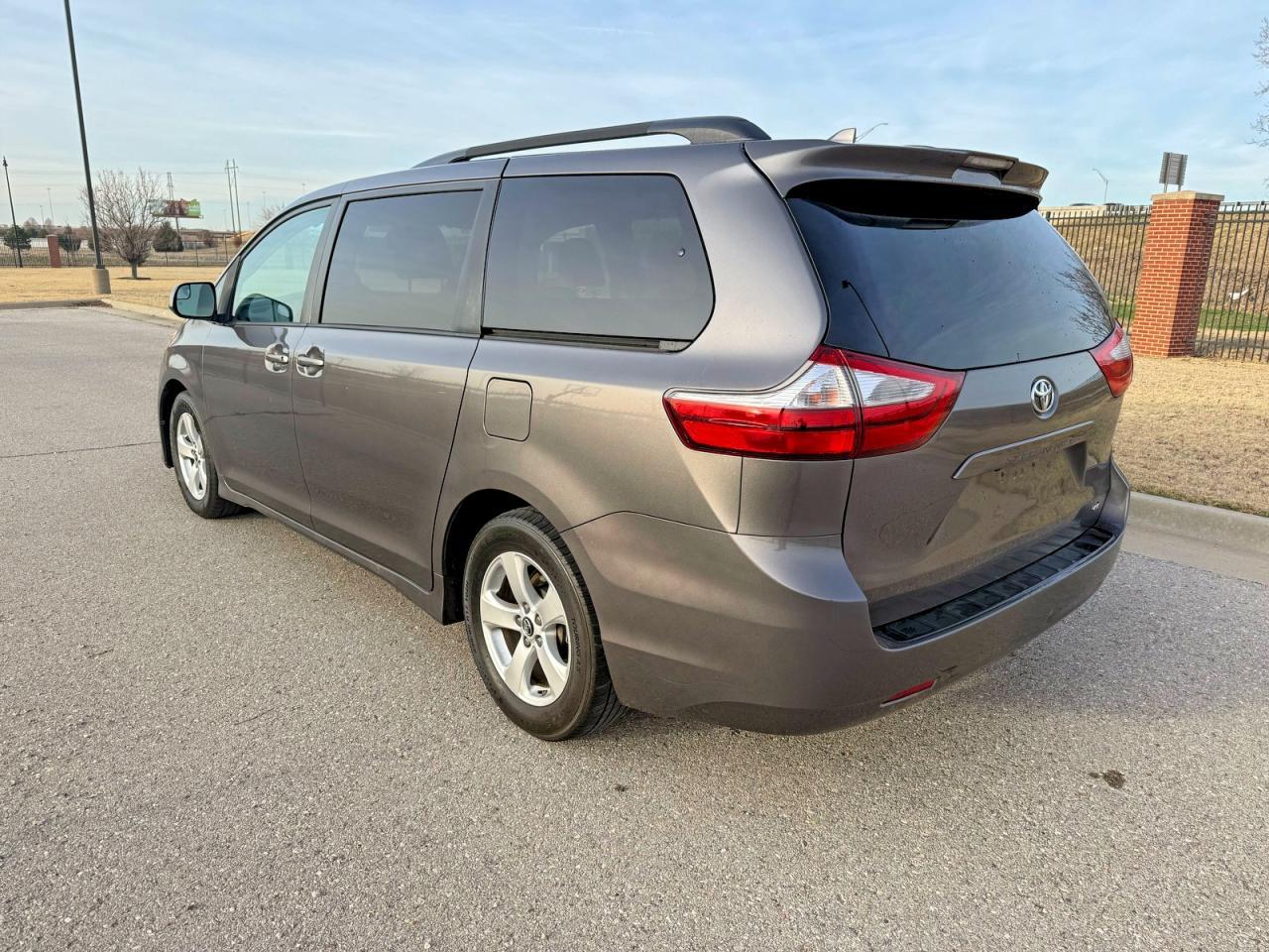 2018 TOYOTA SIENNA