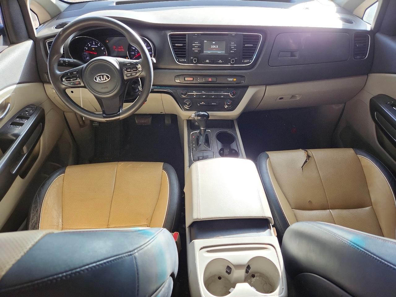 2017 KIA SEDONA