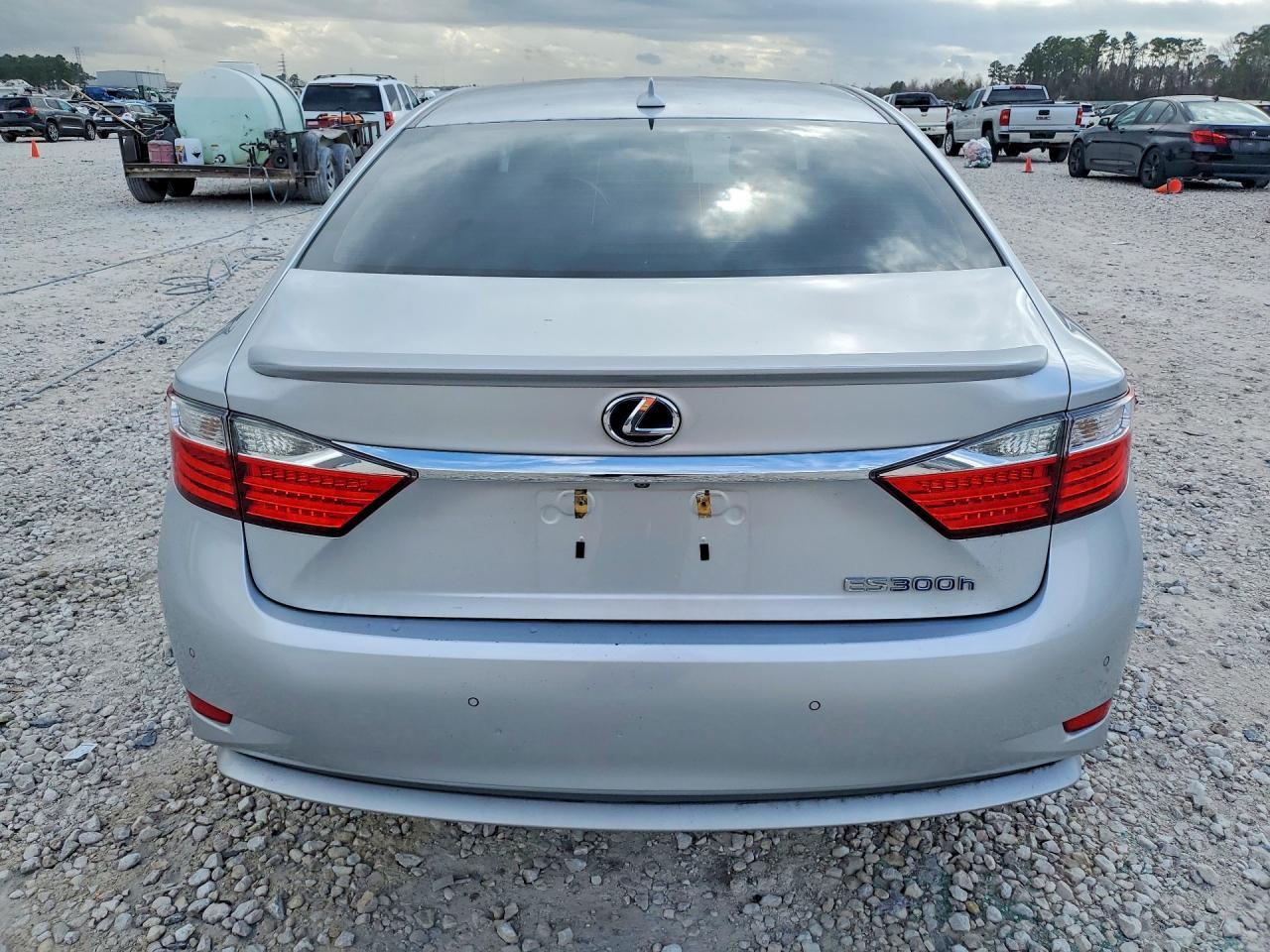 2013 LEXUS ES 300H