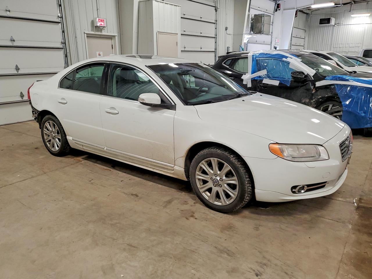 2010 VOLVO S80