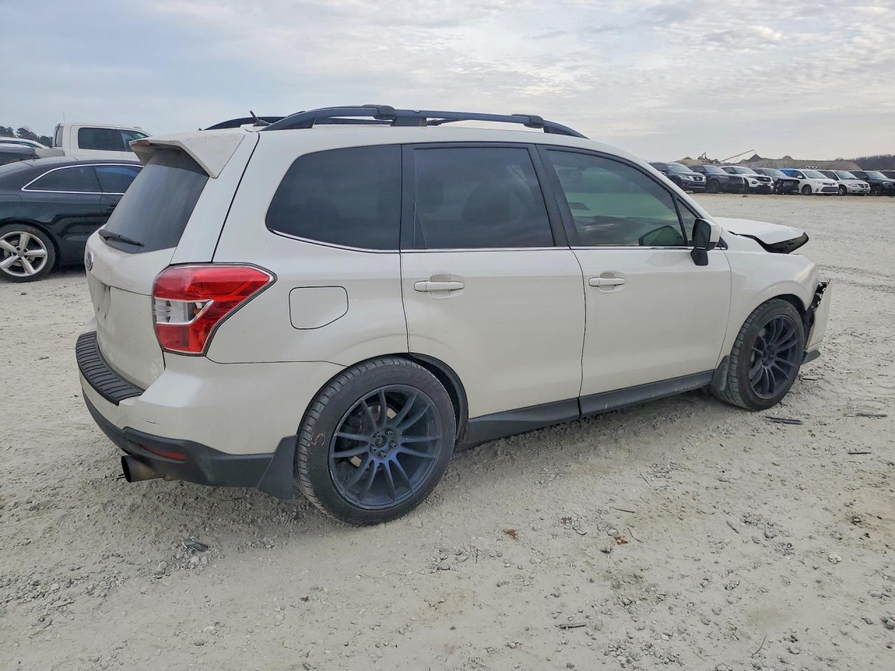 2015 SUBARU FORESTER