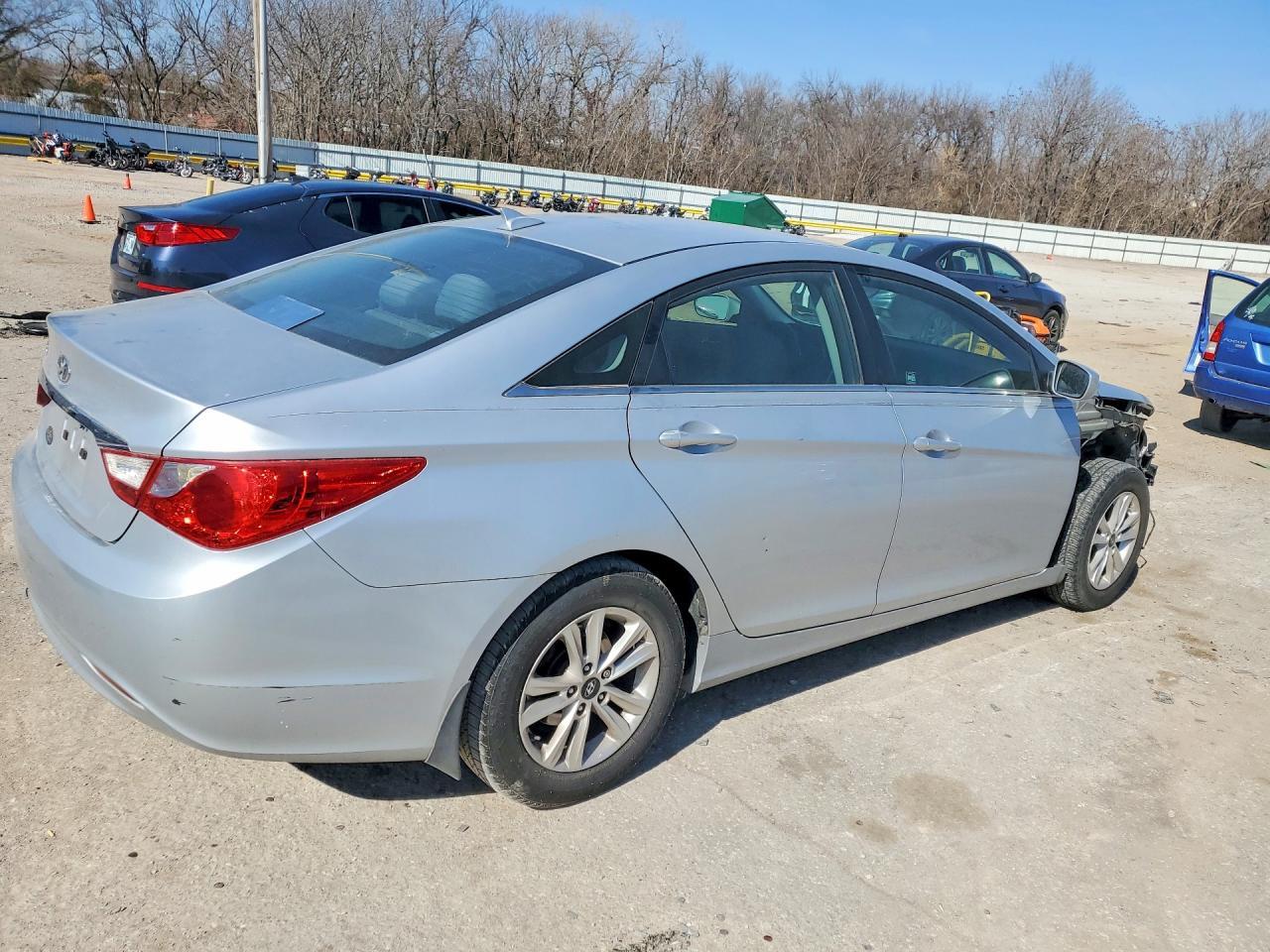 2013 HYUNDAI SONATA