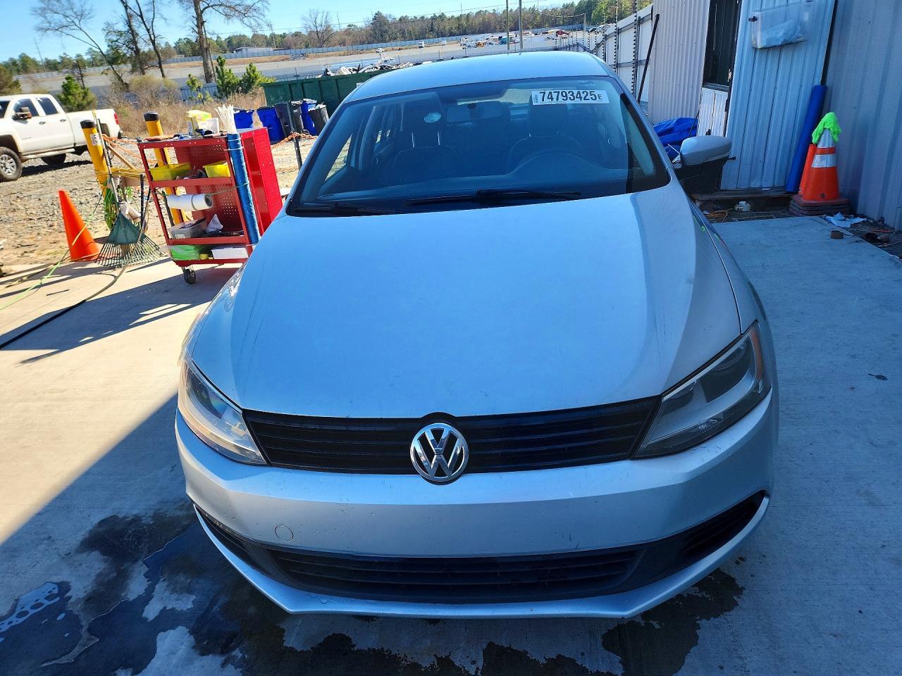 2011 VOLKSWAGEN JETTA