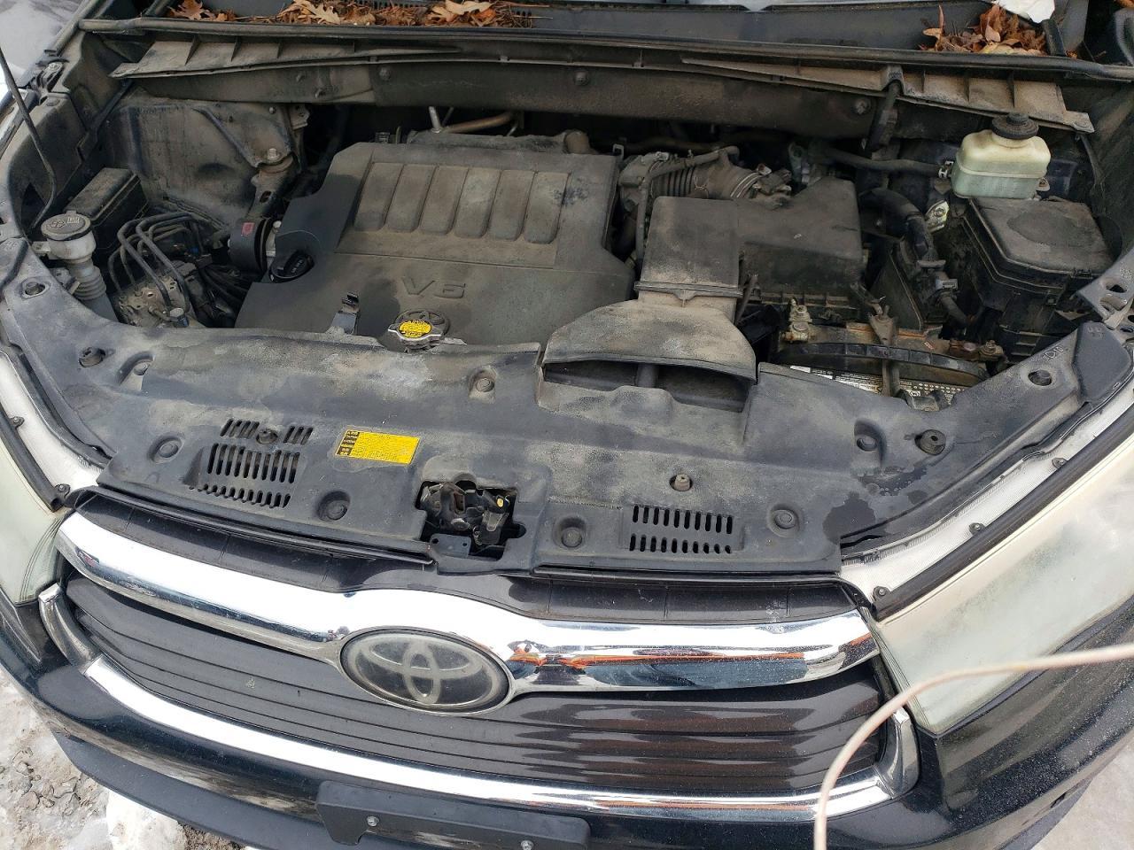 2015 TOYOTA HIGHLANDER