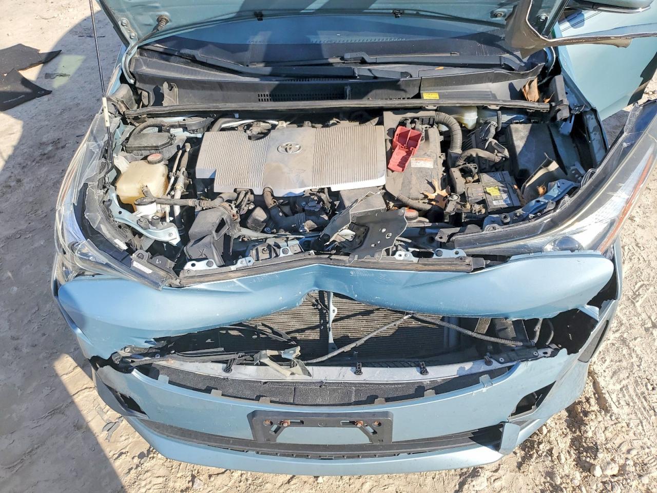 2016 TOYOTA PRIUS