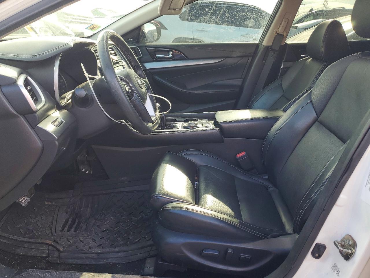 2017 NISSAN Maxima