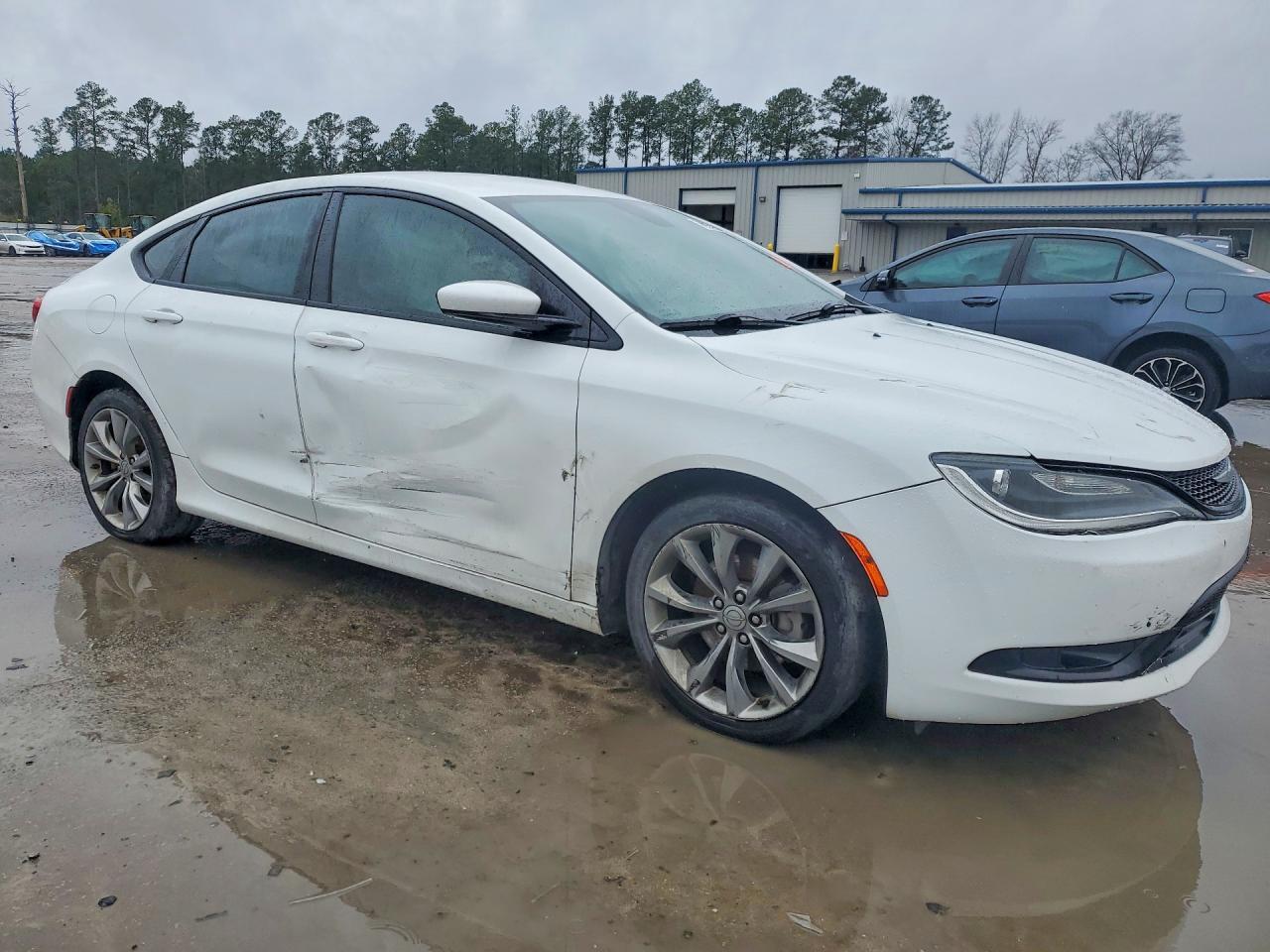 2015 CHRYSLER 200