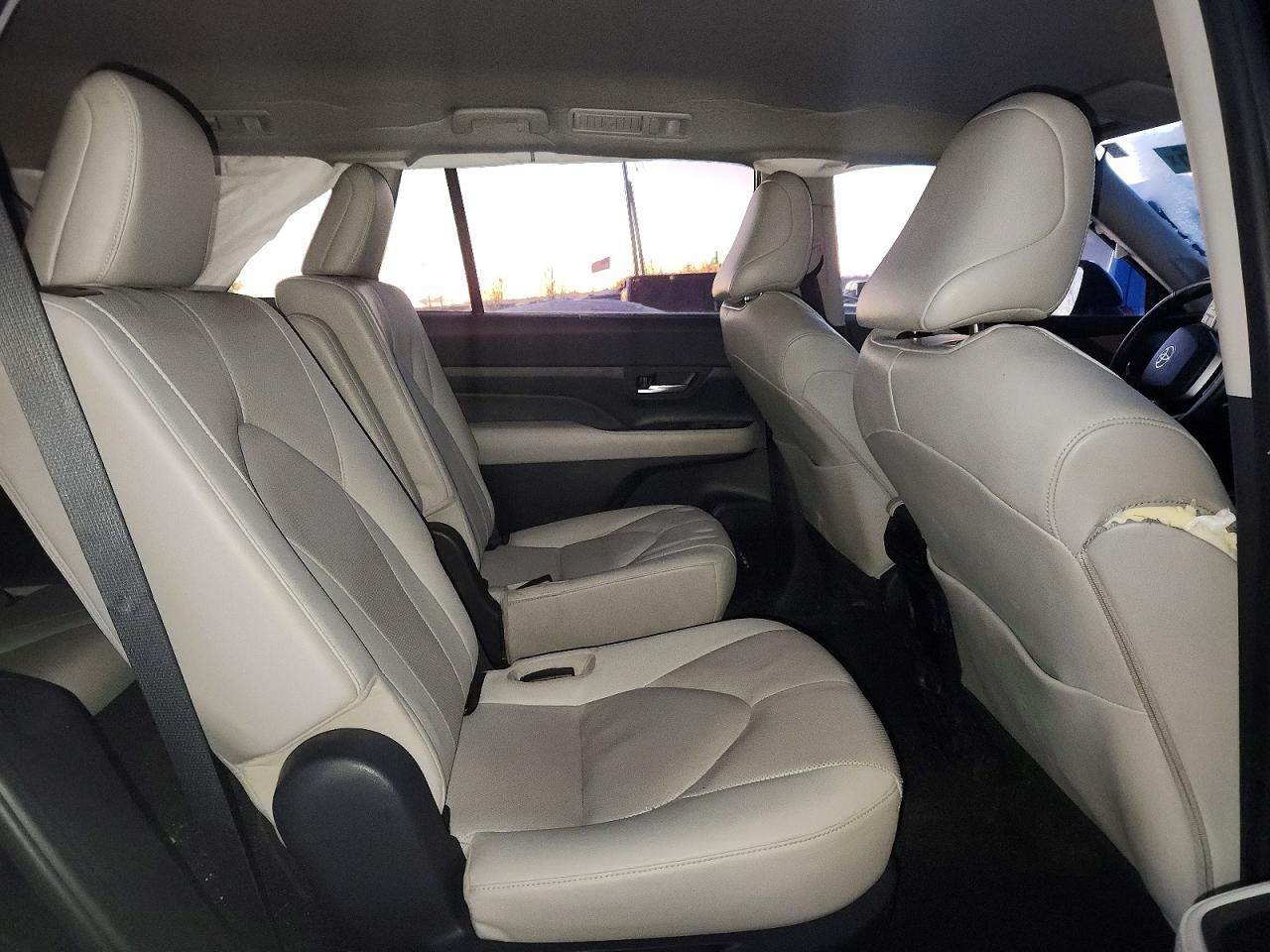 2024 TOYOTA HIGHLANDER