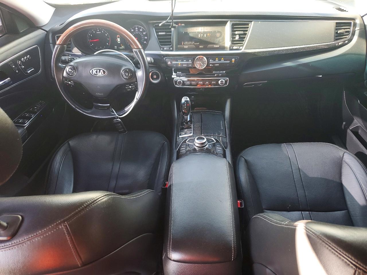 2015 KIA K900