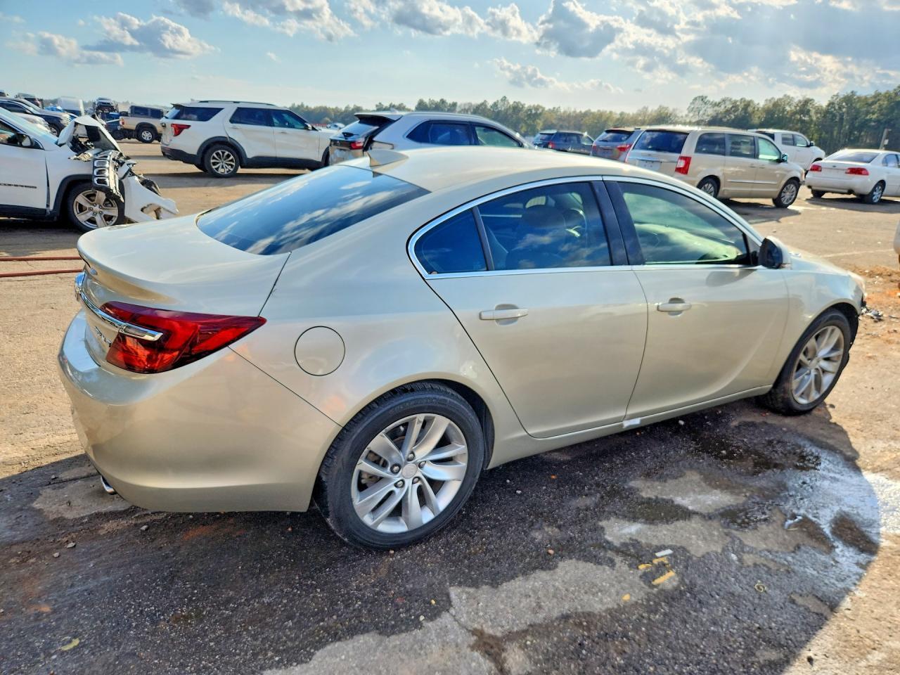 2016 BUICK Regal