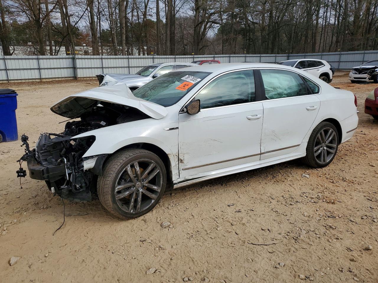 2017 VOLKSWAGEN Passat