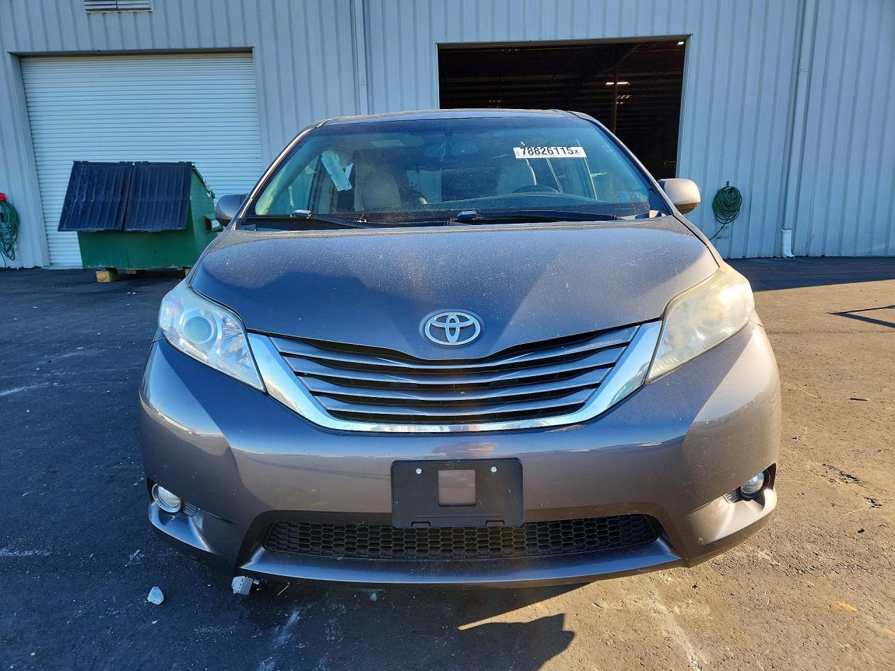 2015 TOYOTA SIENNA
