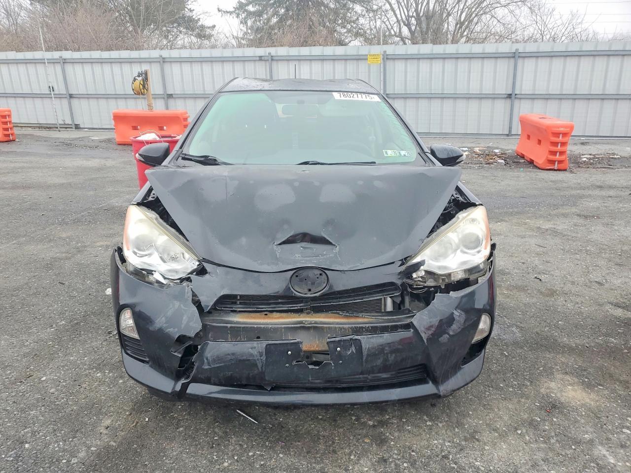 2014 TOYOTA Prius c